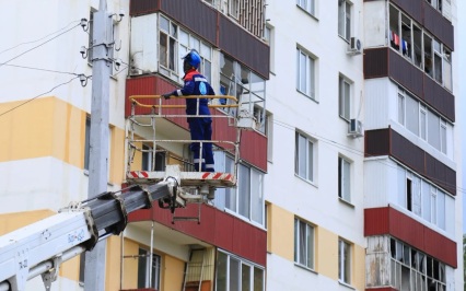Жители атакованного БПЛА дома в Нижнекамске забрали из квартир документы