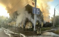 В Оренбурге локализован пожар в нежилом доме на площади 100 кв. м