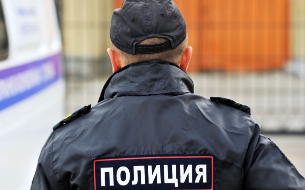 Звания сотрудников полиции в России: погоны, порядок и отличия