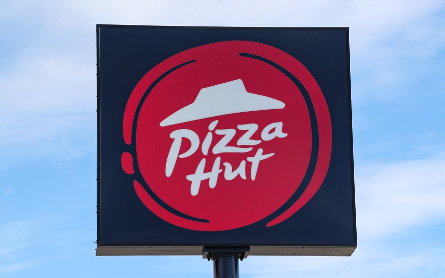Pizza Hut продали за $2,7 млрд