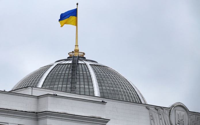 "Выборы в ближайшее время невозможны". Эксперт о ситуации на Украине