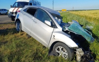 На Кубани столкнулись легковой и грузовой автомобили, один водитель погиб