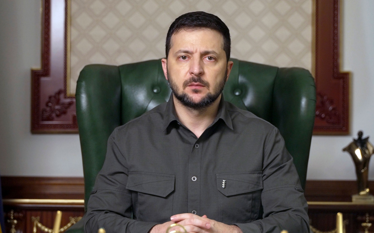 Зеленского лишили ордена Белого орла из-за конфликта с Варшавой