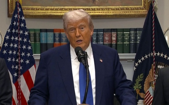 Трамп заявил, что США стремятся добиться урегулирования конфликта на Украине