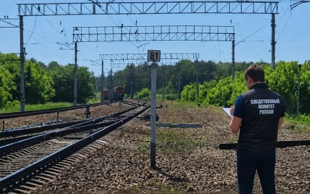 В Новосибирской области женщина пострадала от наезда тепловоза, идет проверка
