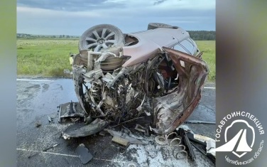 В ДТП на Урале погибли взрослый и ребенок, еще 4 человека пострадали