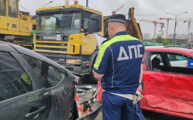 Три человека пострадали в массовом ДТП в Екатеринбурге