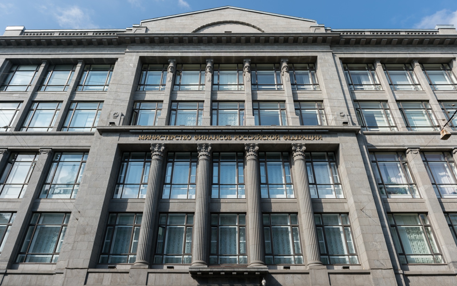 Минфин не ожидает дополнительных расходов бюджета из-за новых топливных мер