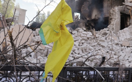 В центре Таллина нашли разорванный флаг Украины, ведется расследование