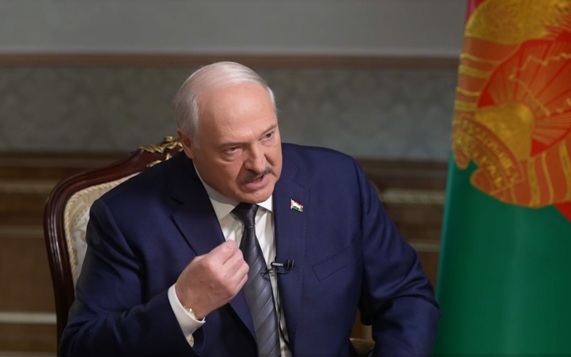 Лукашенко предупредил Киев об изменении "качества войны" при вовлечении Минска