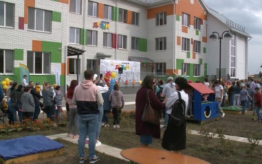 ЕР предложила создать круглосуточные группы в детсадах для одиноких родителей