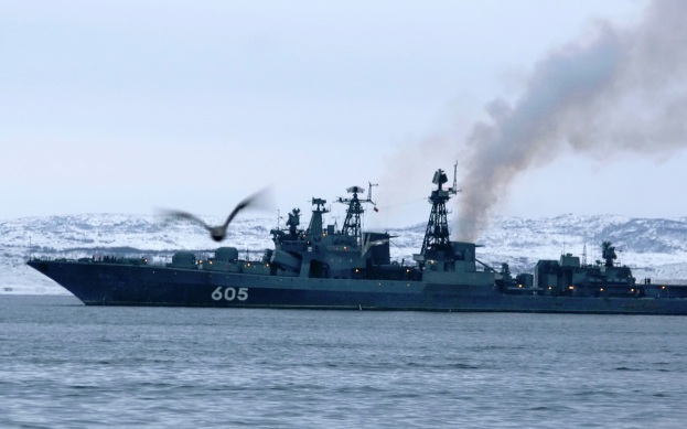В ВМФ заявили, что авиация и подлодки защищают российские суда от пиратов
