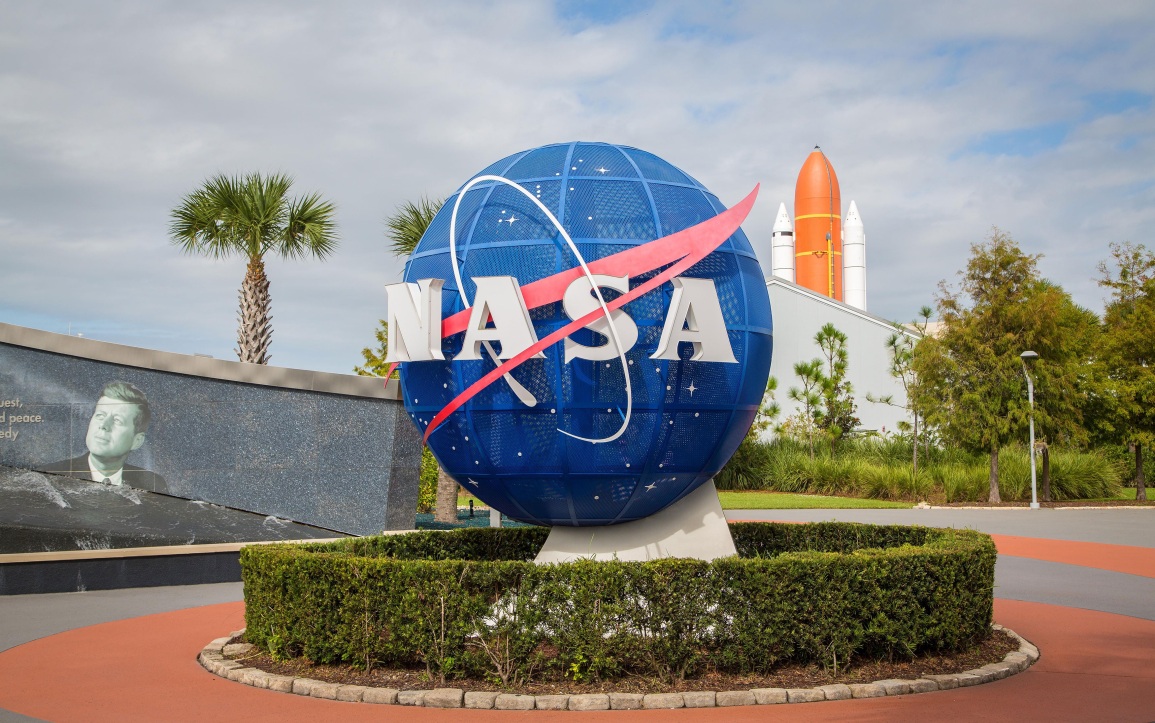 NASA готовит запуск спутника для спасения падающей орбитальной обсерватории