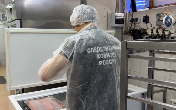 Опубликованы кадры из места изготовления котлет, которыми отравились астраханцы