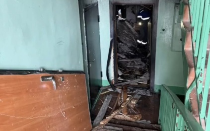 Спасший женщину при пожаре в квартире Набережных Челнах полицейский пострадал