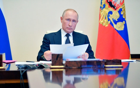 Путин сообщил о рассмотрении запрета на экспорт дизельного топлива