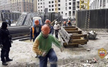 В Москве полиция задержала нелегалов на строительных объектах