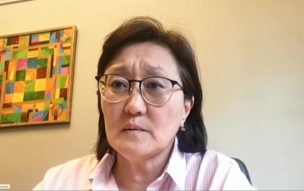В Госдуме предложили ввести удаленку для родителей во время школьных каникул