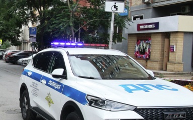 Автоподставщик, напавший на сотрудника ДПС в Москве, имеет долги по ЖКХ