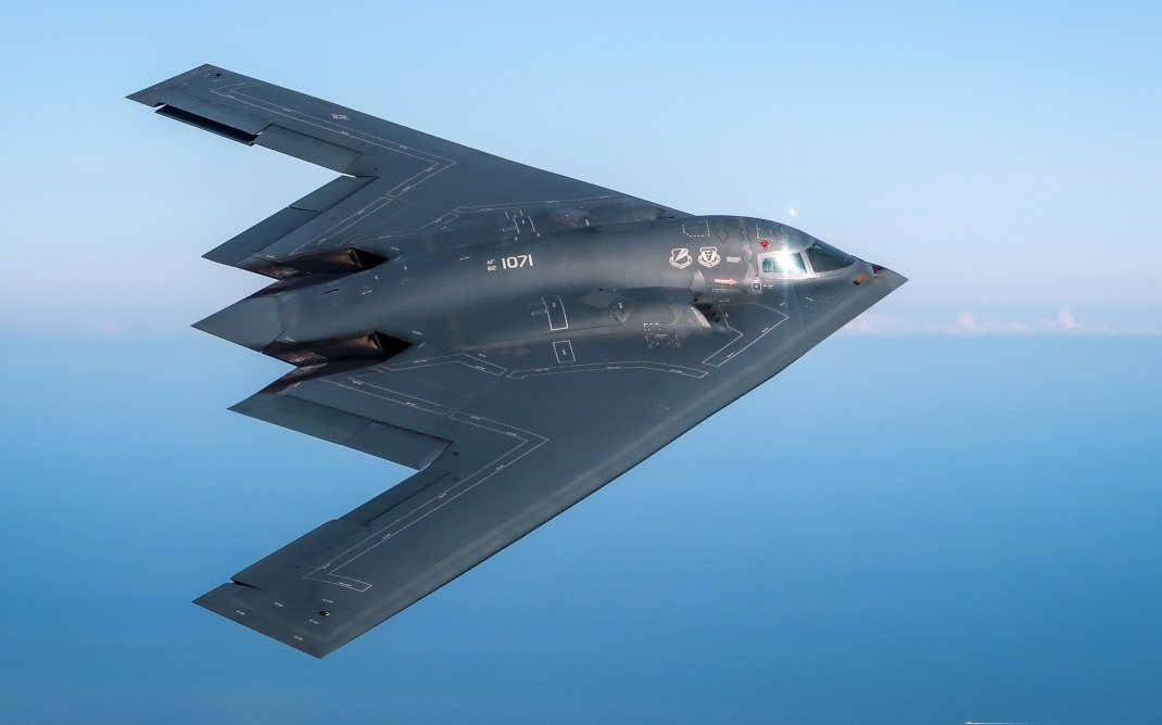 США испытали дальнобойную ракету LRASM, запущенную с бомбардировщика B-2