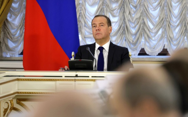 Медведев прокомментировал конфликт между Польшей и Украиной