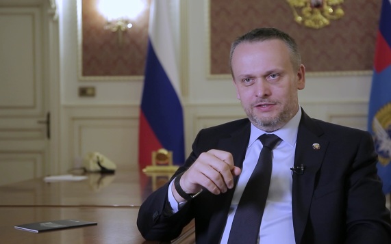 Никитин объяснил, что сдерживает развитие водного транспорта в РФ