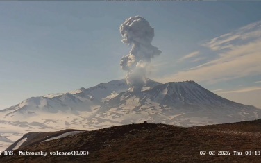 Вулкан Мутновский на Камчатке мог начать извергаться из-за землетрясения 2025 г.