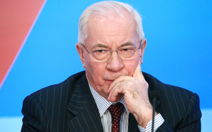 Азаров заявил, что Запад поддерживает узурпацию власти Зеленским