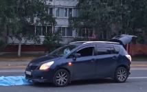 В Нижневартовске пешеход попал под две машины, он погиб на месте