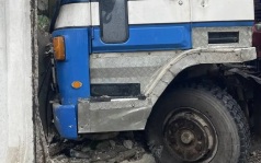По факту ДТП с грузовиком во Владивостоке проводится проверка