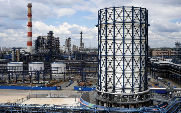 Путин подписал закон о мерах поддержки рынка топлива и нефтепереработки