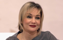 Буланова объяснила "энергосберегающую" манеру хореографии на песню "Один день"