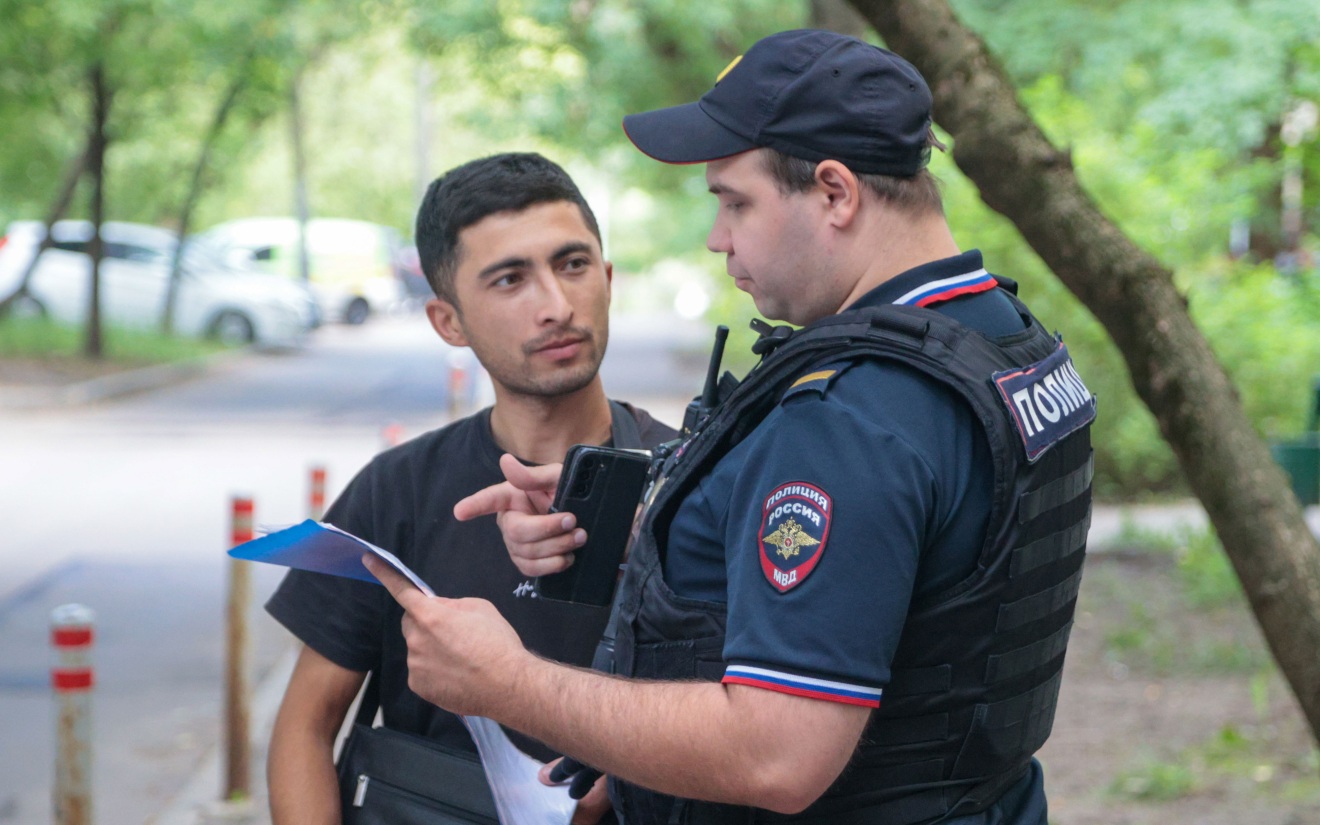 Депутат Калашников: Миграция должна иметь определенный запретительный характер
