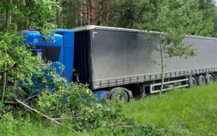 Четыре человека погибли в ДТП с легковым автомобилем и фурой в Красноярском крае