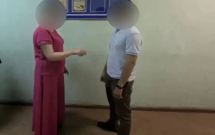 В Оренбурге женщина ударила ножом соседа после попытки с ним помириться