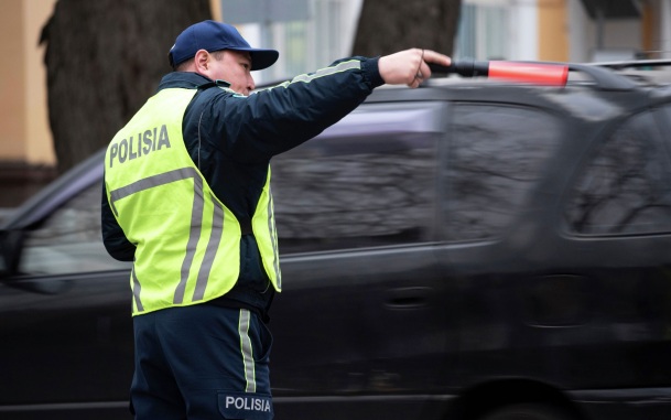 В Казахстане открыли 59 постов полиции из-за попыток вывоза топлива