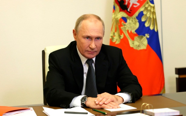 Путин поручил правительству принять меры по развитию русского языка жестов