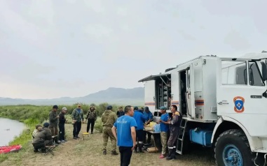 Погибших в Туве девочек искали силовики и около 3500 волонтеров