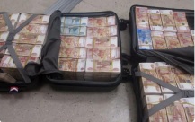 Пассажир рейса Махачкала – Бишкек пытался вывезти 177 млн рублей в чемоданах