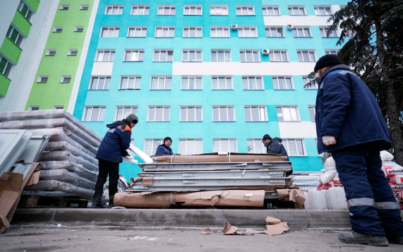 При капитальном ремонте домов в Москве используют технологию "мокрый фасад"