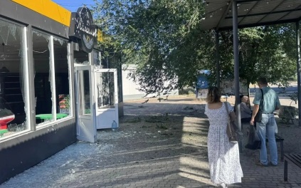 Беспилотник ударил по автобусной остановке в Энергодаре, есть погибшая и раненые