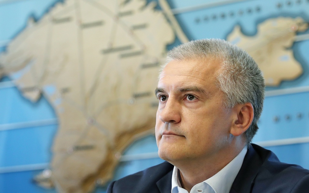 Помощник главы Крыма рассказала о вбросах Киева об Аксёнове и других фейках