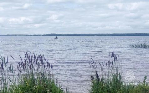 В Курганской области парень утонул во время ночного катания на сапе