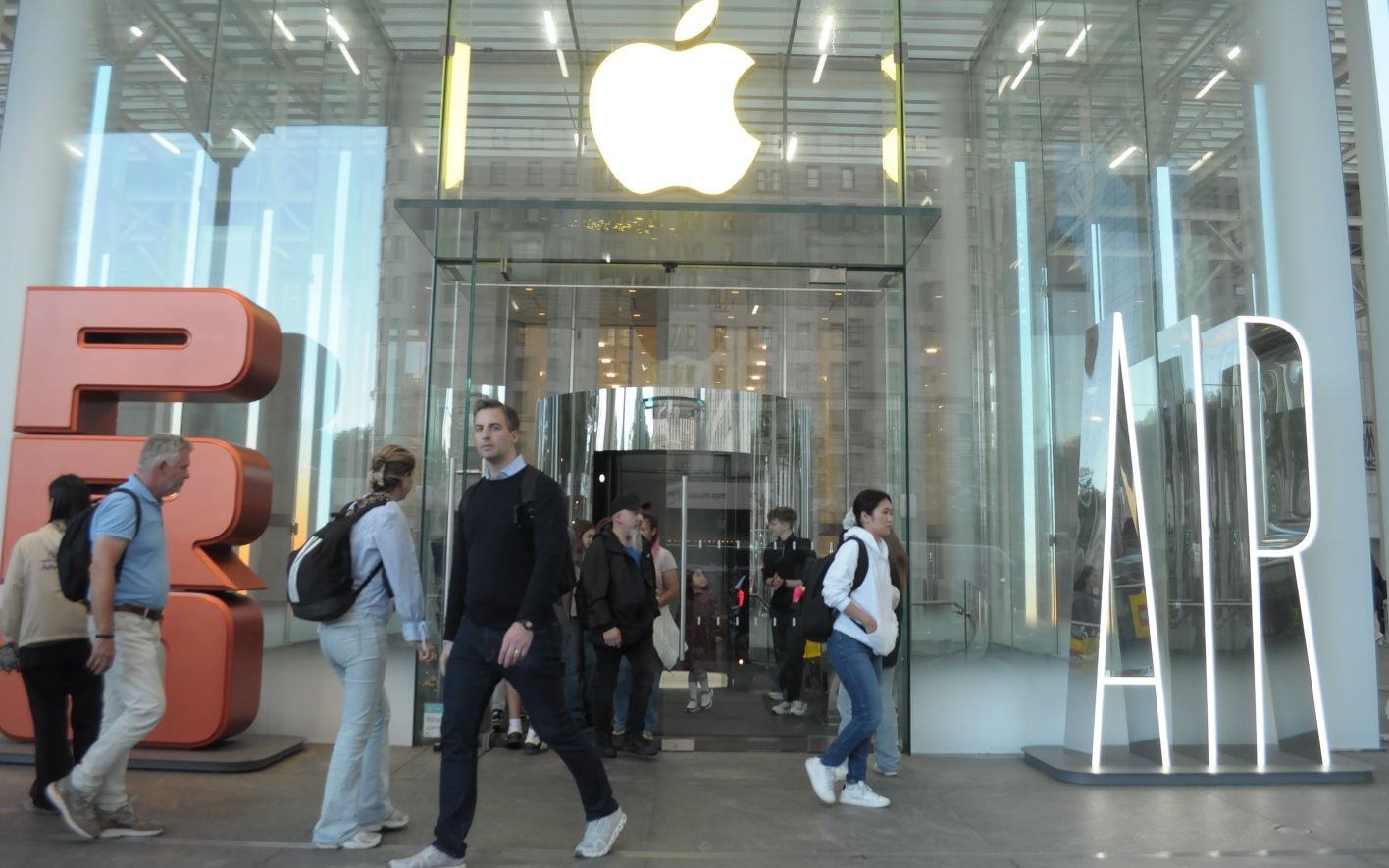 Эксперты дали прогноз о последствиях для Apple за игнорирование требований ФАС