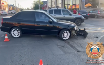 В Ростовской области столкнулись автомобиль и питбайк, пострадал подросток
