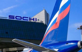 Аэропорт Сочи прекратил прием и отправку рейсов