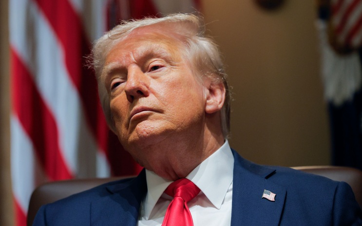 Трамп заявил, что США примут меры в случае блокады хуситами Красного моря