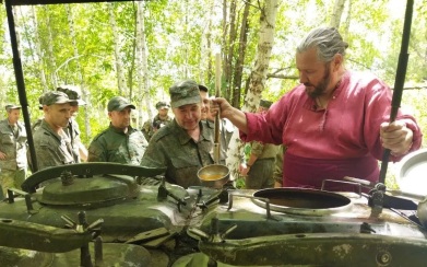 Прощание с поваром и телеведущим Сырниковым может пройти в Петербурге
