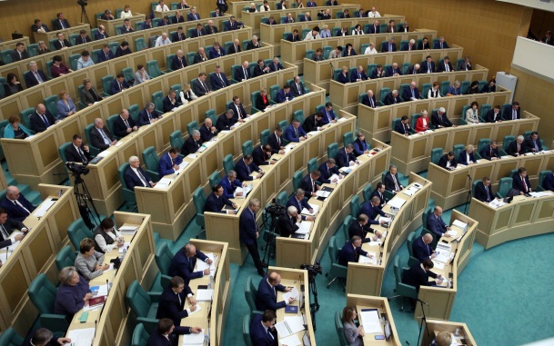 Совфед одобрил ограничения для скрывающихся от наказания релокантов