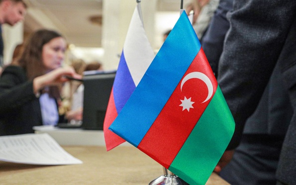 Переводы через "Золотую Корону" из Азербайджана в РФ стали недоступны